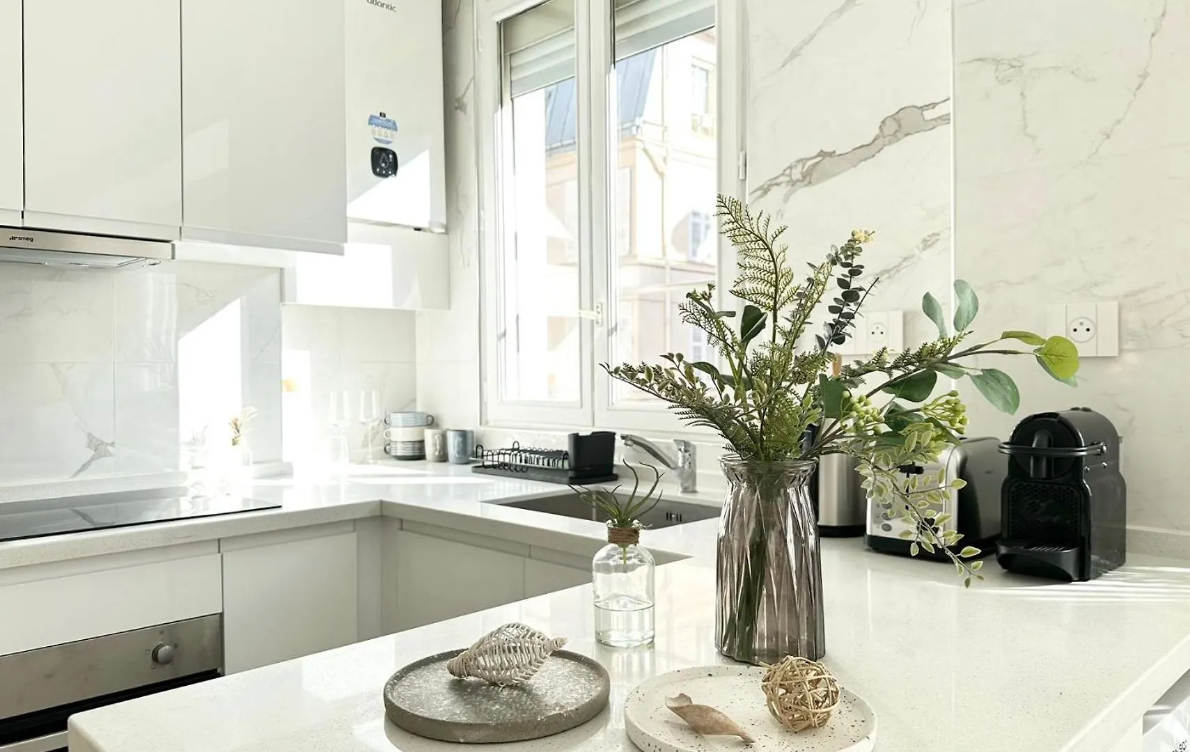 Apt Lumileux With Sunshine Paris France